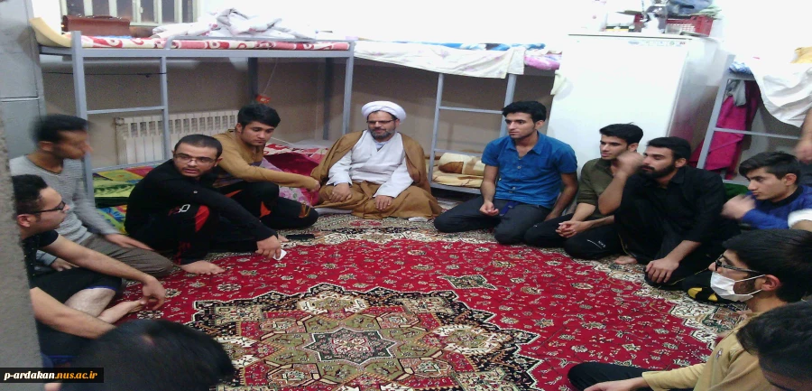 جلسه خودمانی اساتیدحوزه علمیه اردکان با دانشجویان  2