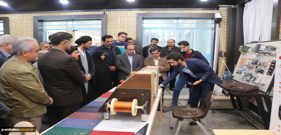 برگزاری نمایشگاه دستاوردها وتوانمندی های دانشجویان دانشکده فنی وحرفه ای شهید بهشتی اردکان 2