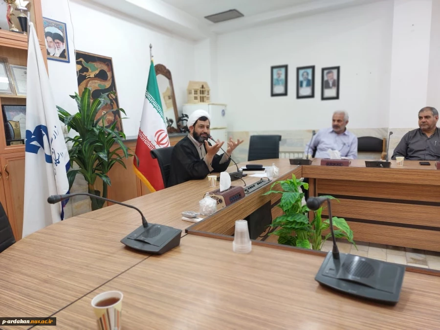 برگزاری همایش جهاد تبیین در آموزشکده فنی وحرفه ای شهید بهشتی اردکان 5