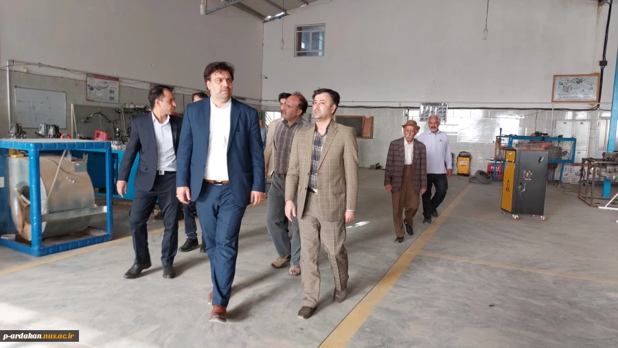 بازدید دکتر خسرویان رئیس دانشگاه فنی وحرفه ای کشور از استان یزد 4