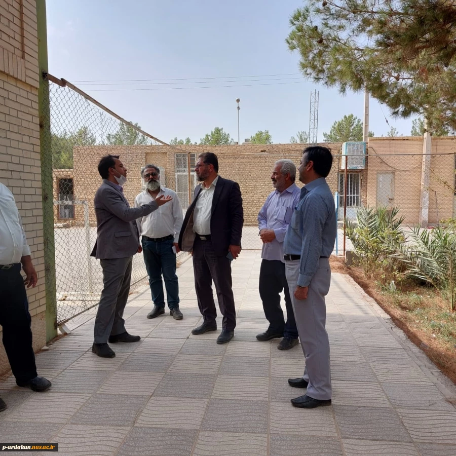 بازدید مسئولین از آموزشکده فنی شهید بهشتی اردکان  5