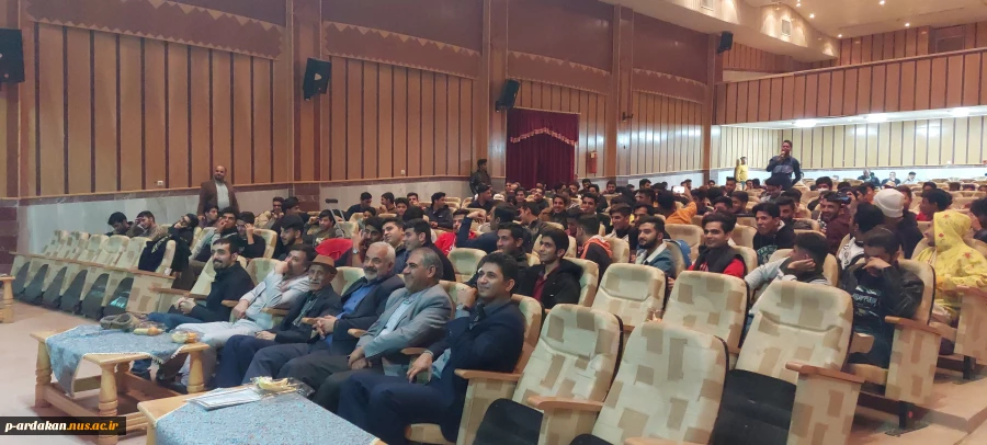 بزرگداشت روز دانشجودر آموزشکده فنی وحرفه ای شهید بهشتی اردکان 4