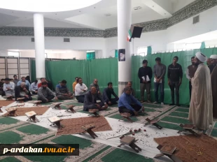 مراسم سالگرد خاکسپاری شهدای گمنام آموزشکده  فنی وحرفه ای شهید بهشتی اردکان با حضور حجت الاسلام دهباشی مسئول عقیدتی سیاسی پادگان هوا فضای اردکان (حضرت ولی عصر) ، دانشجویان وهمکاران مرکز 6