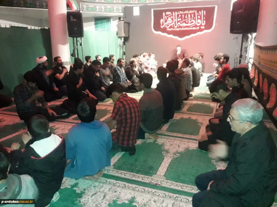 برگزاری مراسم سوگواری شهادت حضرت فاطمه زهرا (س) درآموزشکده فنی وحرفه ای شهید بهشتی اردکان در کنارگلزار شهدای گمنام 10