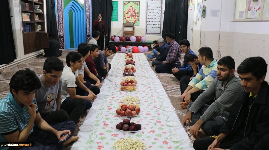دور همی شب یلدا در آموزشکده فنی وحرفه ای شهید بهشتی اردکان برگزار شد. 4