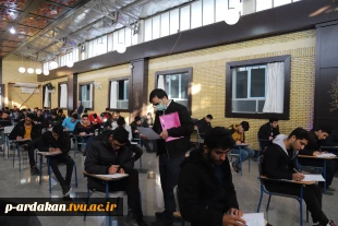 نماینده نظارت وارزیابی دانشگاه فنی وحرفه ای  استان یزد از روند امتحانات آموزشکده فنی وحرفه ای شهید بهشتی اردکان بازدید به عمل آورد. 5