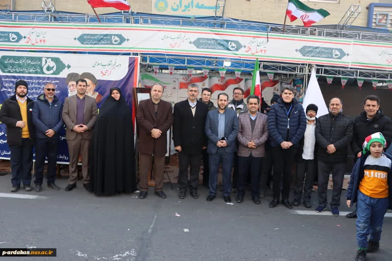 برپایی غرفه گسترده دانشگاه فنی و حرفه‌ای استان تهران در مراسم راهپیمایی یوم‌الله ۲۲ بهمن ۱۴۰۱ 7