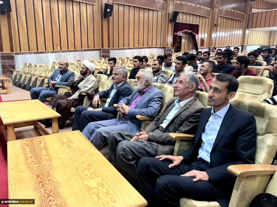 برگزاری جشن  دانشجویی به مناسبت هفته سلامت در آموزشکده فنی وحرفه ای شهید بهشتی اردکان  10