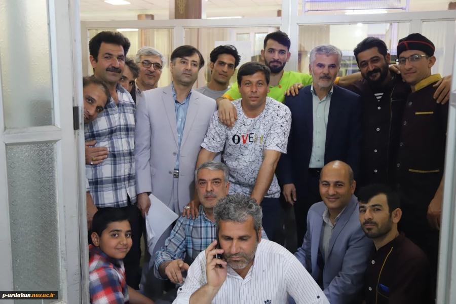 بزرگداشت مقام استاد و برگزاری جشن به همین مناسبت در آموزشکده فنی وحرفه ای شهید بهشتی اردکان 5