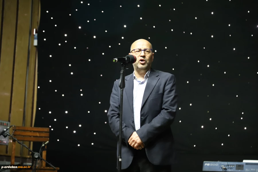بزرگداشت مقام استاد و برگزاری جشن به همین مناسبت در آموزشکده فنی وحرفه ای شهید بهشتی اردکان 10