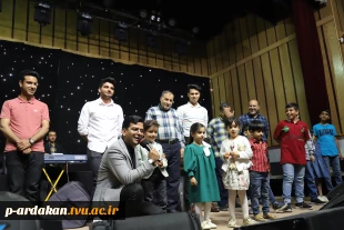 بزرگداشت مقام استاد و برگزاری جشن به همین مناسبت در آموزشکده فنی وحرفه ای شهید بهشتی اردکان 11