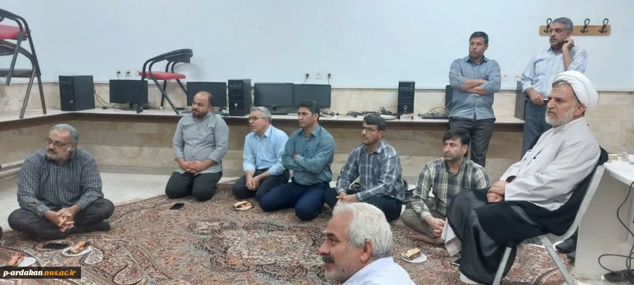 به مناسبت سالروز ورود آزادگان غیور به میهن اسلامی، نشستی صمیمانه با حضور آزاده سرافراز حسین ملاحسینی که نزدیک به سه سال در بند اسارت در کشور عراق بوده اند در آموزشکده فنی وحرفه ای شهید بهشتی اردکان  با حضور حجت الاسلام حاج آقا غضنفری مسئول نمایندگی نهاد ر