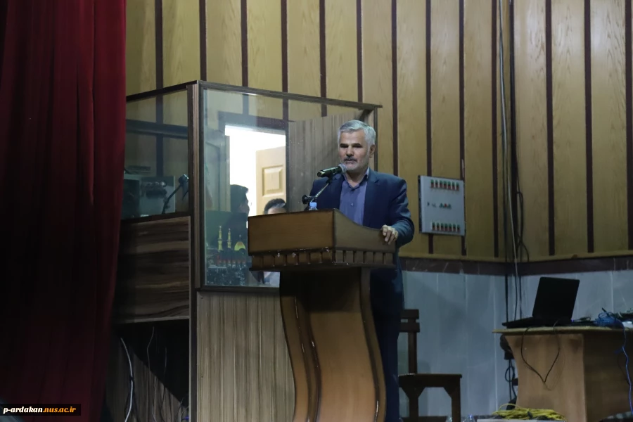 بسیج اساتید آموزشکده فنی وحرفه ای شهید بهشتی اردکان با همکاری موسسه فرهنگی وهنری افق کویر اردکان ( چادرملو) برگزار کرد. 6