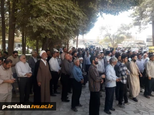 تجمع خود جوش  دانشجویان ،  همکاران و  اساتید آموزشکده فنی وحرفه ای شهید بهشتی اردکان با حضور اقشار مختلف مردم شهر اردکان در محکومیت حمله اسرائیل به بیمارستان غزه 5