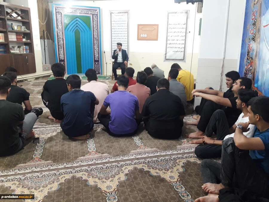برگزاری جشن میلاد باسعادت امام حسن عسکری (ع) در شب میلاد آن حضرت در آموزشکده فنی وحرفه ای شهید بهشتی اردکان با حضور دانشجویان 4