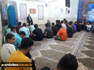 برگزاری جشن میلاد باسعادت امام حسن عسکری (ع) در شب میلاد آن حضرت در آموزشکده فنی وحرفه ای شهید بهشتی اردکان با حضور دانشجویان 5