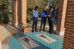 قبور شهدای گمنام آموزشکده فنی وحرفه ای شهید بهشتی اردکان، همزمان با هفته قرآن و عترت با حضور اعضای ستاد برگزاری این هفته در آموزشکده ، اساتید ودانشجویان غبارروبی و عطرافشانی شد.  7