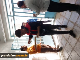 برگزاری مراسم هفتگی زیارت آل یاسین با حضور کارکنان ودانشجویان در کنار قبور مطهر شهدای گمنام آموزشکده 13