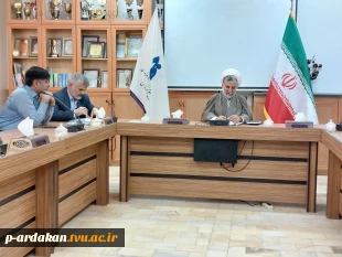 جلسه هم اندیشی همکاران آموزشکده فنی وحرفه ای شهید بهشتی اردکان با مسئول دفتر نهاد نمایندگی مقام معظم رهبری در دانشگاه فنی و حرفه‌ای استان یزد 3