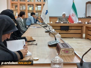 جلسه هم اندیشی همکاران آموزشکده فنی وحرفه ای شهید بهشتی اردکان با مسئول دفتر نهاد نمایندگی مقام معظم رهبری در دانشگاه فنی و حرفه‌ای استان یزد 8