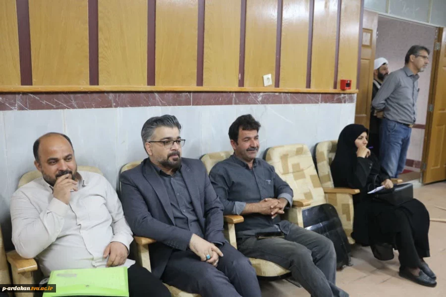 برگزاری نشست روشنگری در آموزشکده فنی وحرفه ای شهید بهشتی اردکان به مناسبت روز دانشجو 6