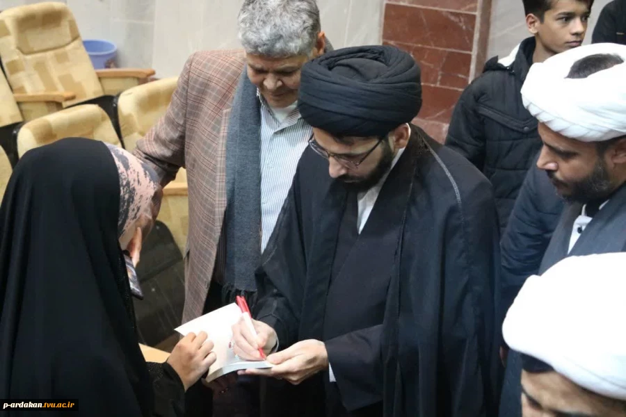 برگزاری نشست روشنگری در آموزشکده فنی وحرفه ای شهید بهشتی اردکان به مناسبت روز دانشجو 11