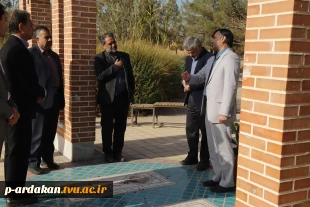 مشاور عالی استاندار یزد به همراه جمعی از مسئولین استانی وشهرستانی ، از کارگاه ها و آزمایشگاه های آموزشکده فنی شهید بهشتی اردکان بازدید به عمل آورده و از نزدیک در جریان مسائل و مشکلات این آموزشکده قرار گرفتند. 6