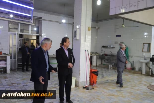 مشاور عالی استاندار یزد به همراه جمعی از مسئولین استانی وشهرستانی ، از کارگاه ها و آزمایشگاه های آموزشکده فنی شهید بهشتی اردکان بازدید به عمل آورده و از نزدیک در جریان مسائل و مشکلات این آموزشکده قرار گرفتند. 10