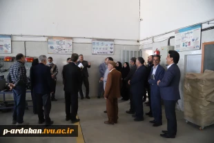مشاور عالی استاندار یزد به همراه جمعی از مسئولین استانی وشهرستانی ، از کارگاه ها و آزمایشگاه های آموزشکده فنی شهید بهشتی اردکان بازدید به عمل آورده و از نزدیک در جریان مسائل و مشکلات این آموزشکده قرار گرفتند. 13