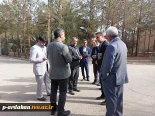 مشاور عالی استاندار یزد به همراه جمعی از مسئولین استانی وشهرستانی ، از کارگاه ها و آزمایشگاه های آموزشکده فنی شهید بهشتی اردکان بازدید به عمل آورده و از نزدیک در جریان مسائل و مشکلات این آموزشکده قرار گرفتند. 16