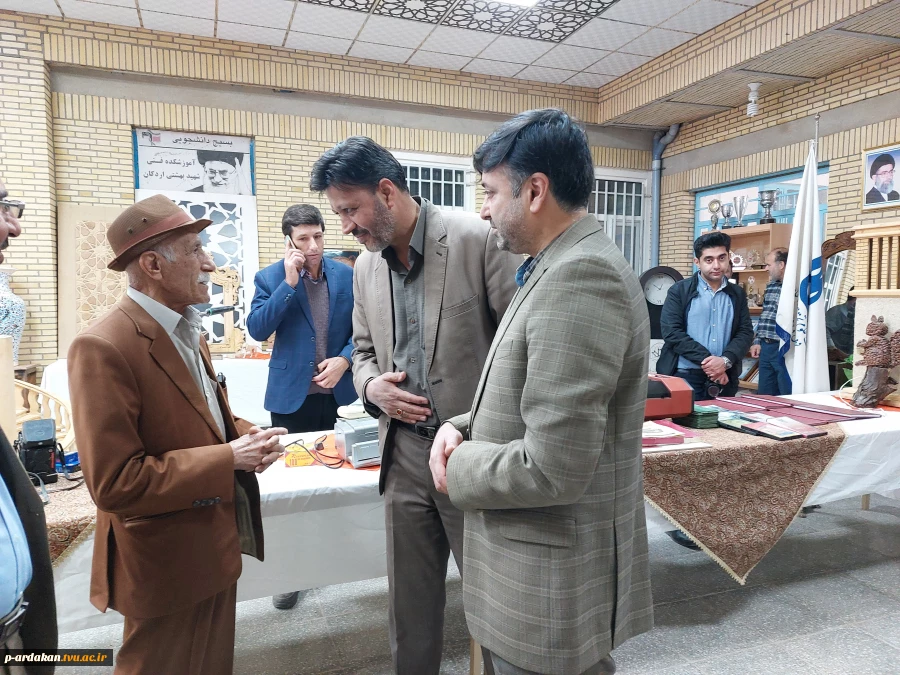 هم اندیشی رئیس آموزش وپرورش شهرستان با مسئولین آموزشکده فنی وحرفه ای اردکان 9