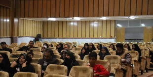 تجلیل از بانوان همکاران آموزشکده اردکان ، به مناسبت بزرگداشت روز مادر 6