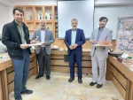 گرامیداشت سالروز ولادت مولای متقیان امام علی (ع) و روز پدر در آموزشکده فنی وحرفه ای شهید بهشتی اردکان 13
