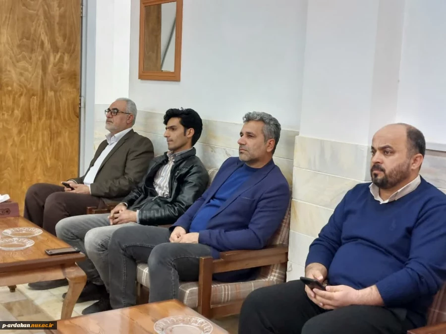 نماینده مجلس شورای اسلامی اردکان،  دعوت همکاران را پذیرفت. 4