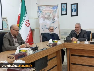 نماینده مجلس شورای اسلامی اردکان،  دعوت همکاران را پذیرفت. 3