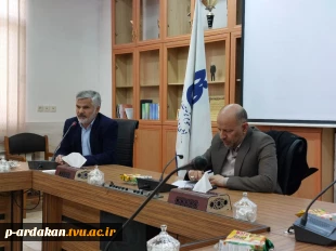نماینده مجلس شورای اسلامی اردکان،  دعوت همکاران را پذیرفت. 9