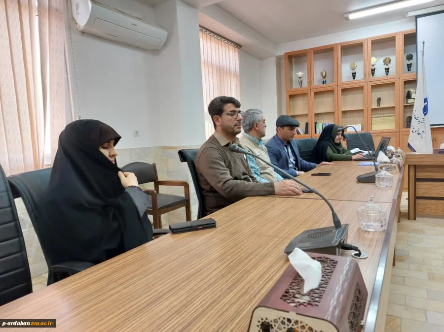 برگزاری کارگاه تفسیر حدیث لوح حضرت فاطمه الزهرا (س) در آموزشکده فنی وحرفه ای شهید بهشتی اردکان 4