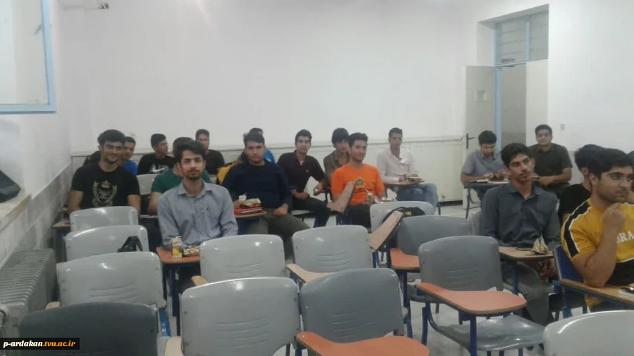 برگزاری اولین سمینار علمی فرهنگی مدیریت سبز در زندگی ودانشگاه  7