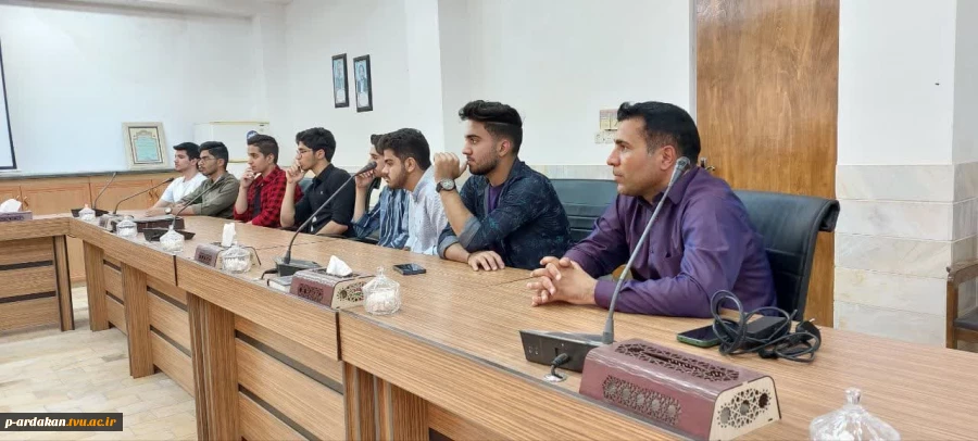 بازدید دانش‌آموزان هنرستان شهید صدوقی اردکان از آموزشکده شهید بهشتی  7