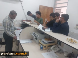 ثبت نام دانشجویان جدیدالورود در آموزشکده ملی مهارت اردکان 7