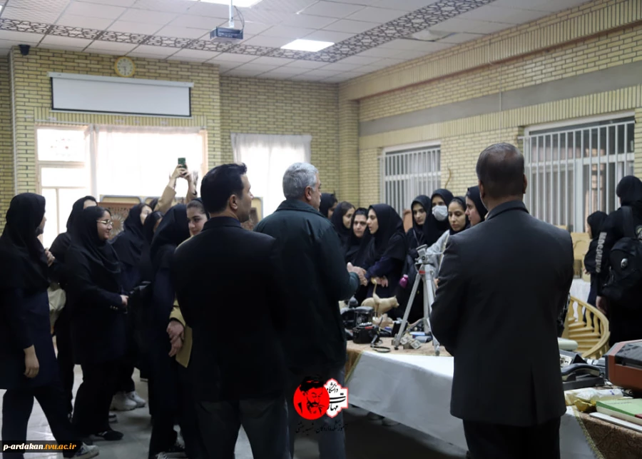 بازدید دختران هنرستان فاطمه الزهرا اردکان ازآموزشکدۀملی مهارت شهید بهشتی 2