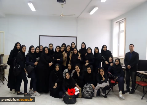 بازدید دختران هنرستان فاطمه الزهرا اردکان ازآموزشکدۀملی مهارت شهید بهشتی