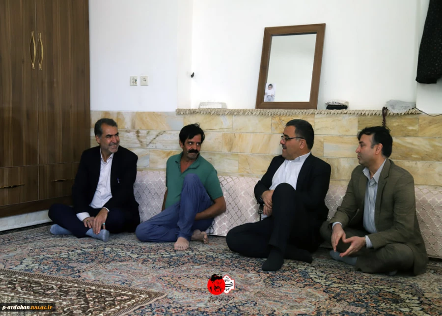 دیدار رئیس آموزشکده ملی‌مهارت شهید بهشتی اردکان با خانواده جانبازان و ایثارگران 4