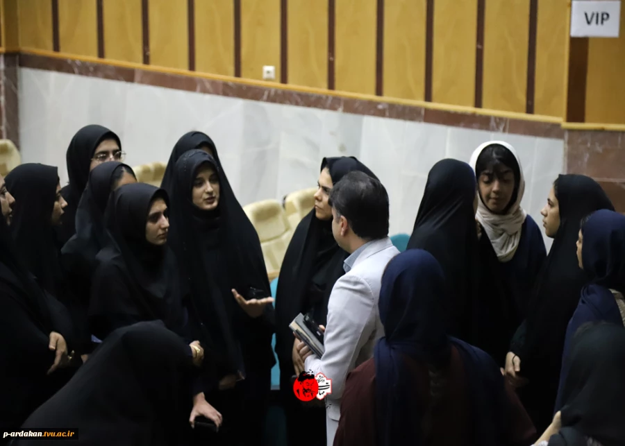 برگزاری نشست توجیهی ثبت نام و پرسش و پاسخ کنکور کاردانی 1405در دانشگاه ملی مهارت شهید بهشتی اردکان 6