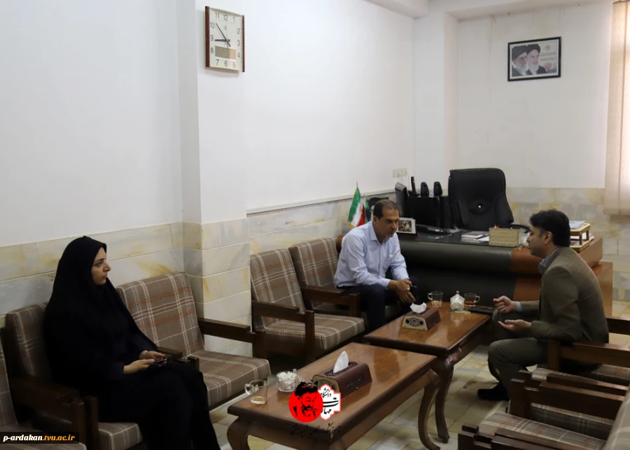 نشست مشترک رئیس آموزشکده ملی مهارت اردکان با کارشناسان اداره جهاد کشاورزی اردکان 2