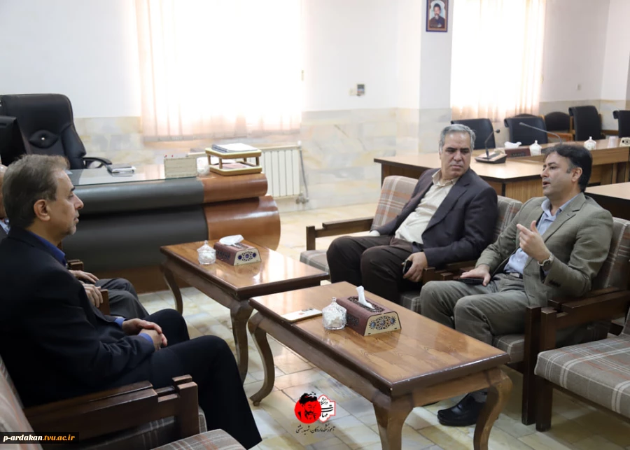 بازدید رئیس دانشگاه ملی مهارت استان یزد از آموزشکدۀ اردکان 3